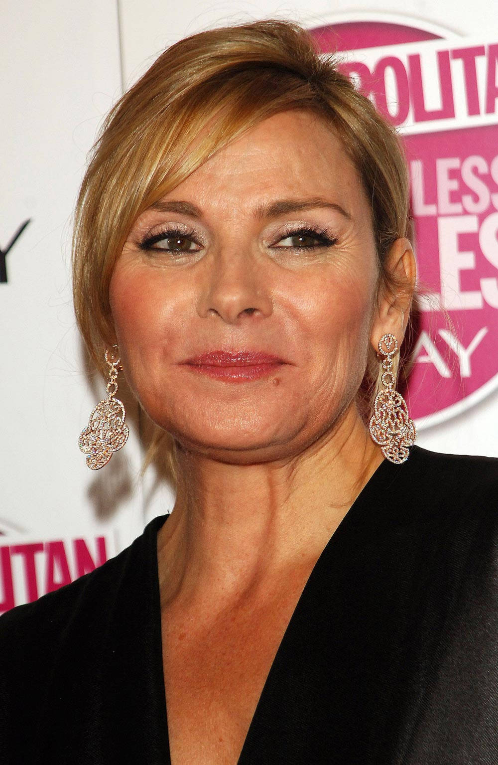 Kim Cattrall, 2008 Cosmopolitan Year Award, pink event backdrop, HD Phone Wallpaper