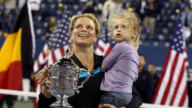Kim Clijsters, sports trophy, tennis champion, SD Desktop Wallpaper