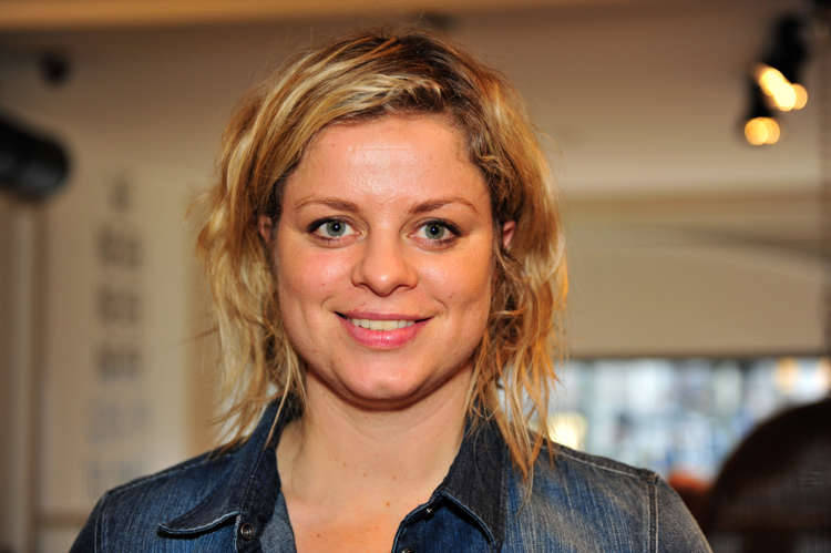 Kim Clijsters, tennis court, denim jacket, SD Desktop Wallpaper