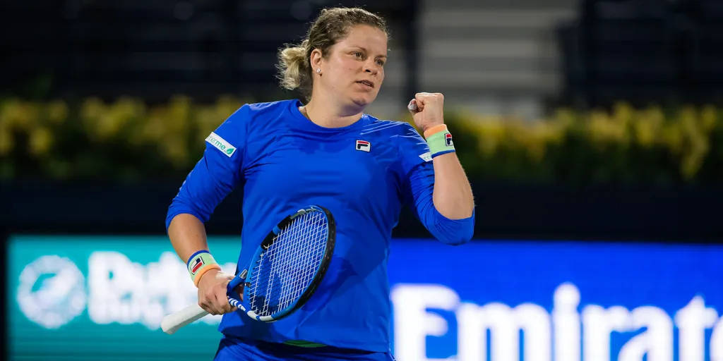 Kim Clijsters, blue outfit, racket, SD Desktop Wallpaper