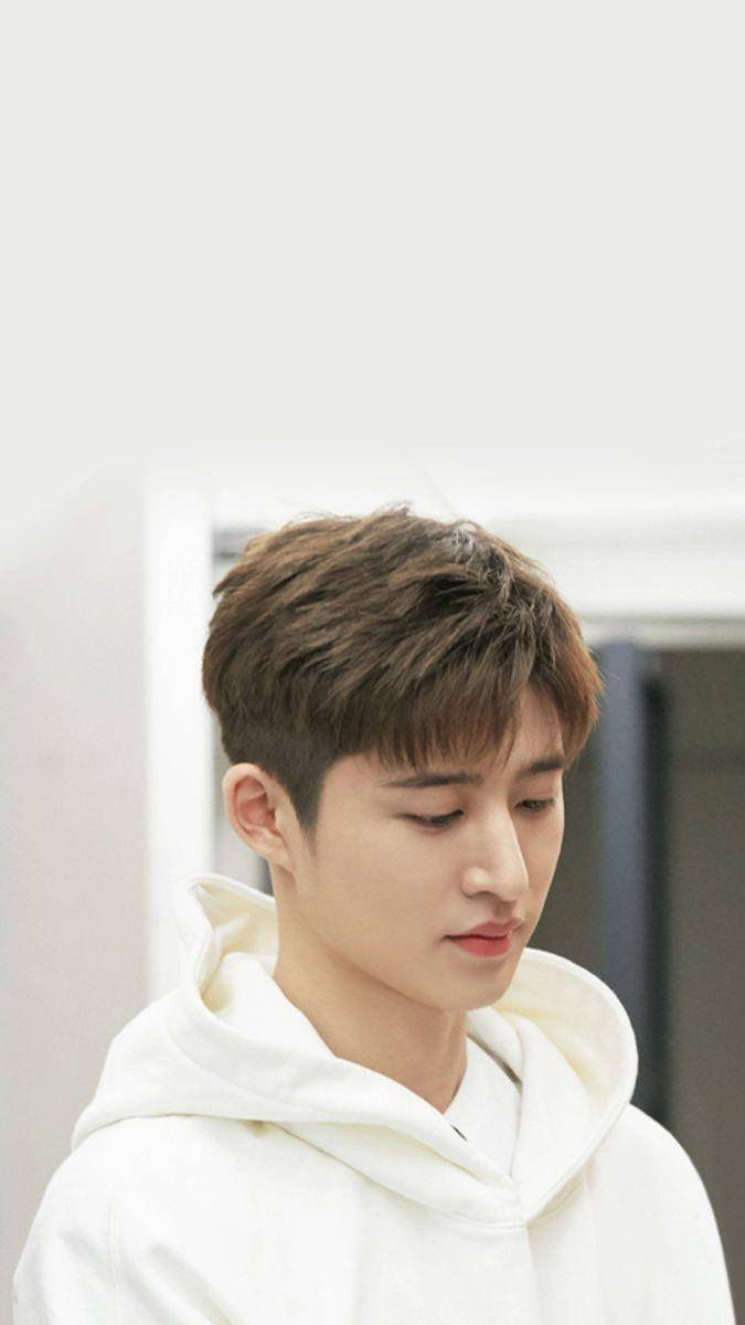 Kim Hanbin, white hoodie, short brown hair, SD Phone Wallpaper