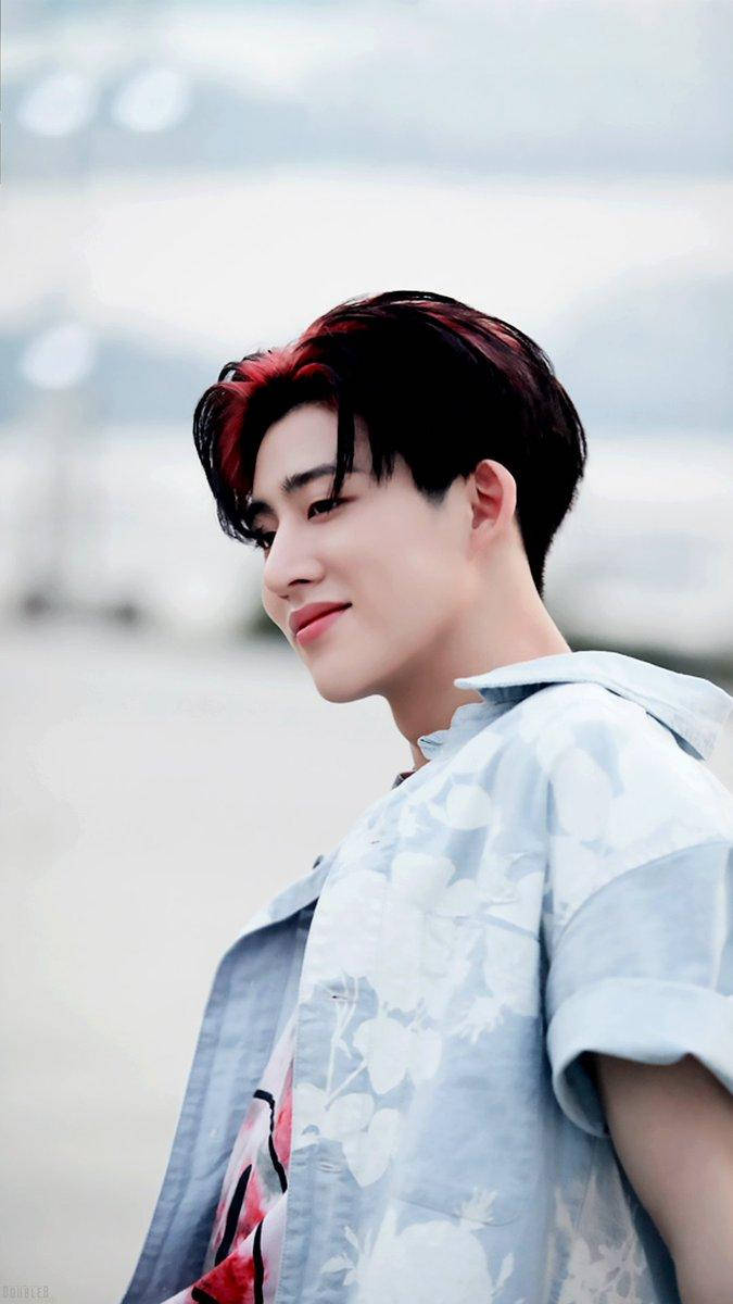 Kim Hanbin, red-tipped hair, light blue floral shirt, SD Phone Wallpaper