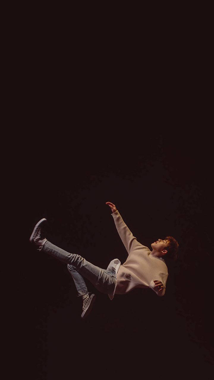 Kim Hanbin, beige sweater, jeans, HD Phone Wallpaper