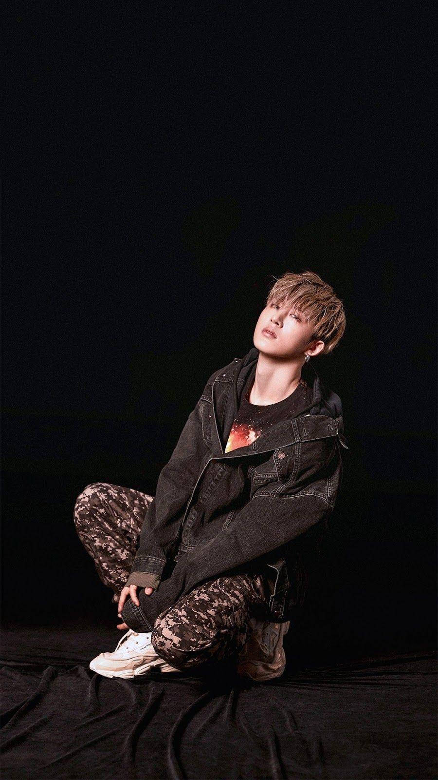 Kim Hanbin, black denim jacket, camouflage pants, HD Phone Wallpaper