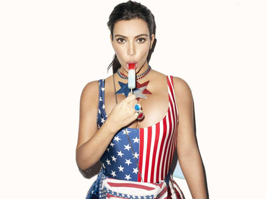 Kim Kardashian, 4th of July, American flag dress, SD Desktop Wallpaper