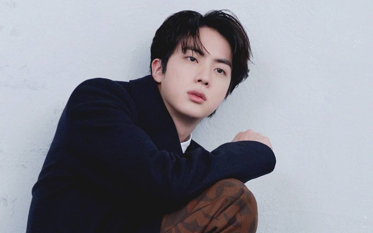 Kim Seok Jin, black coat, dark sweater, HD Desktop Wallpaper