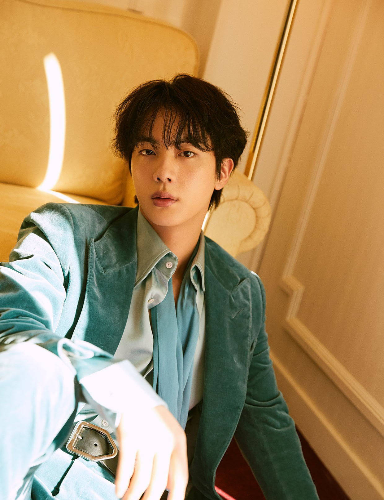 Kim Seok Jin, teal velvet blazer, golden chair, HD Phone Wallpaper