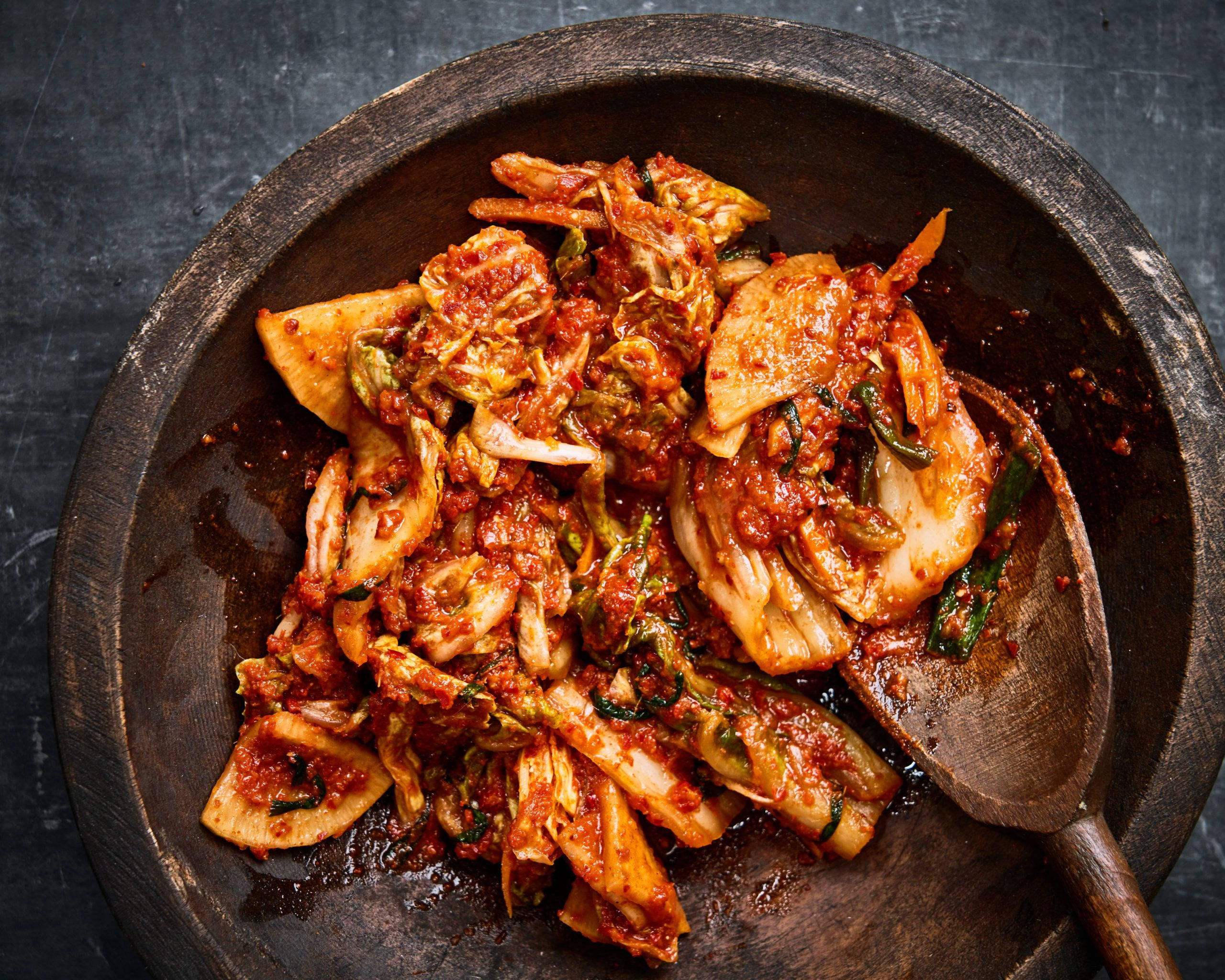 kimchi, wooden bowl, wooden spoon, 2K Desktop Wallpaper