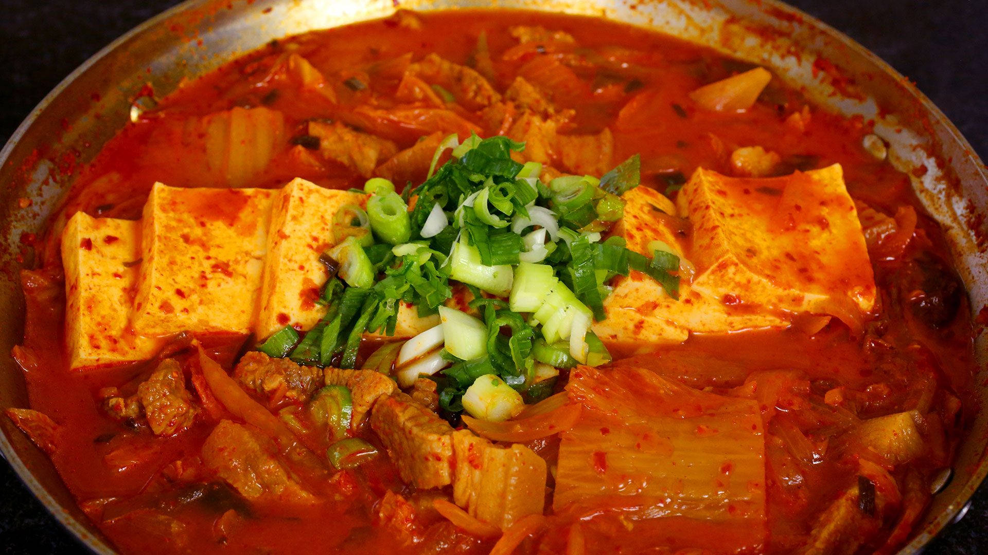 Korean kimchi stew, tofu, green onions, Full HD Desktop Wallpaper