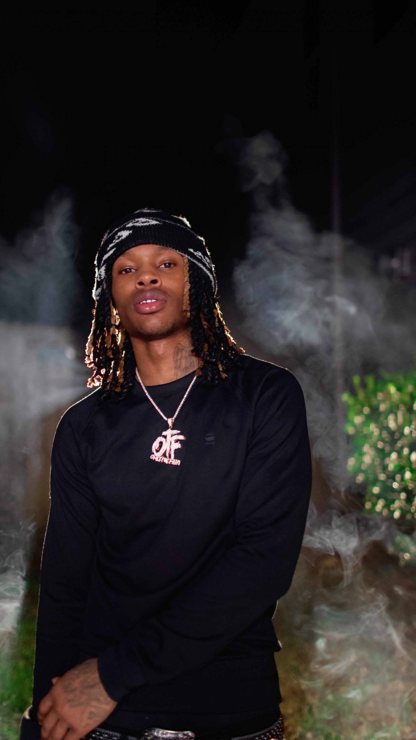 King Von, black long sleeve shirt, pink logo, 2K Phone Wallpaper