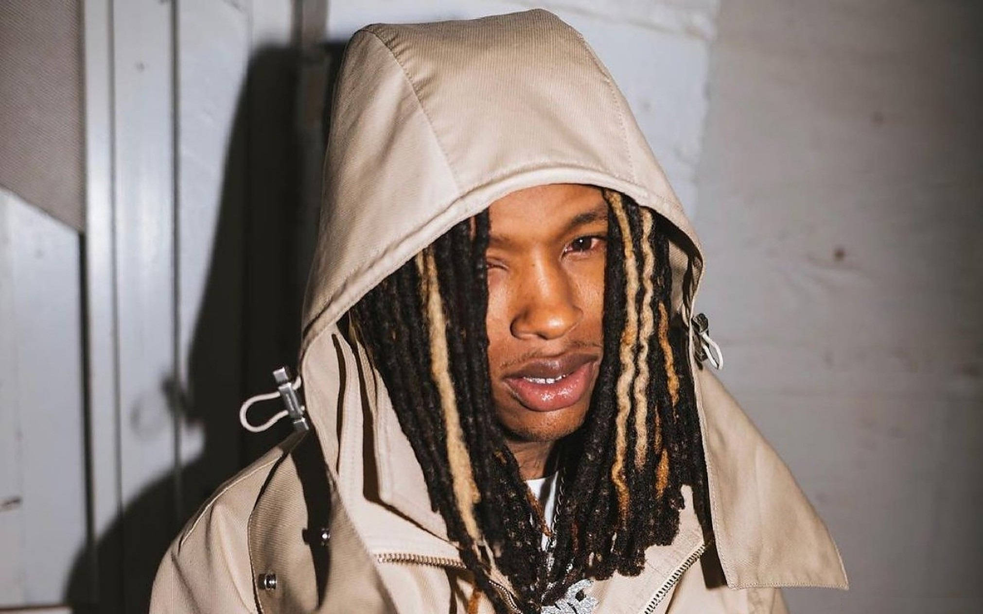 King Von, beige hoodie, long braided hair, Full HD Desktop Wallpaper