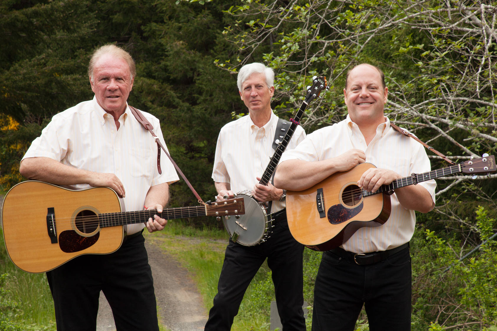 The Kingston Trio, white shirts, acoustic guitar, HD Desktop Wallpaper