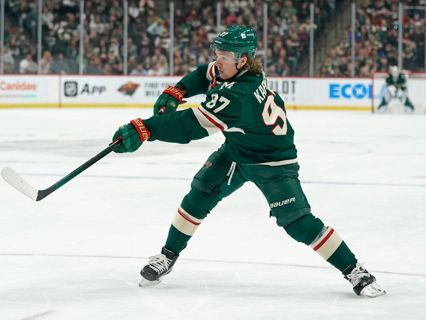 Kirill Kaprizov, ice hockey, green gear, HD Desktop Wallpaper
