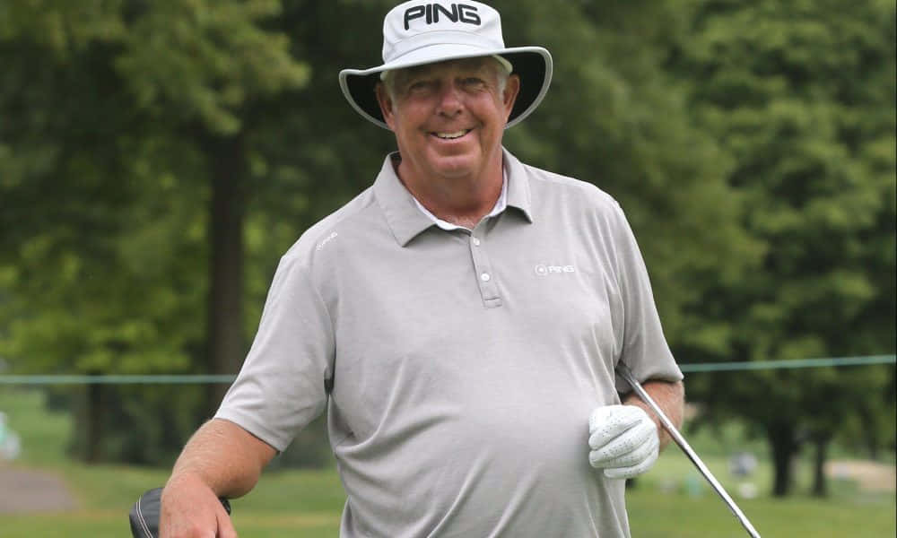 Kirk Triplett, gray PING polo, white bucket hat, SD Desktop Wallpaper