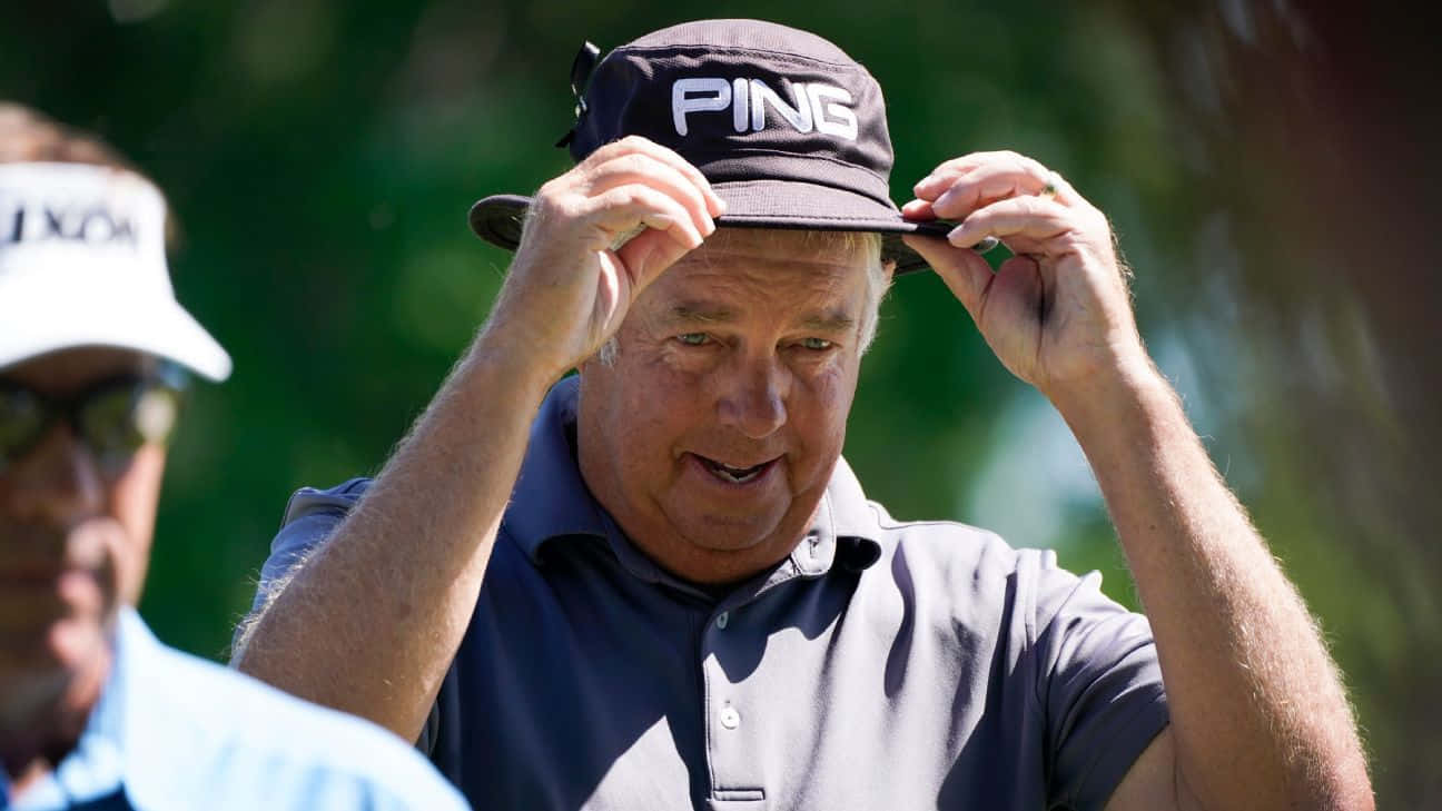 Kirk Triplett, black PING cap, bright sunlight, HD Desktop Wallpaper