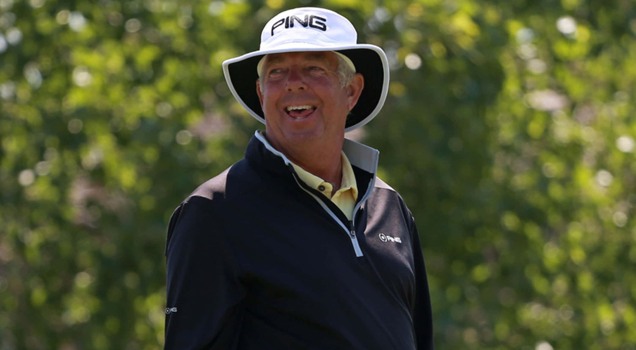 Kirk Triplett, white PING hat, dark jacket, Full HD Desktop Wallpaper