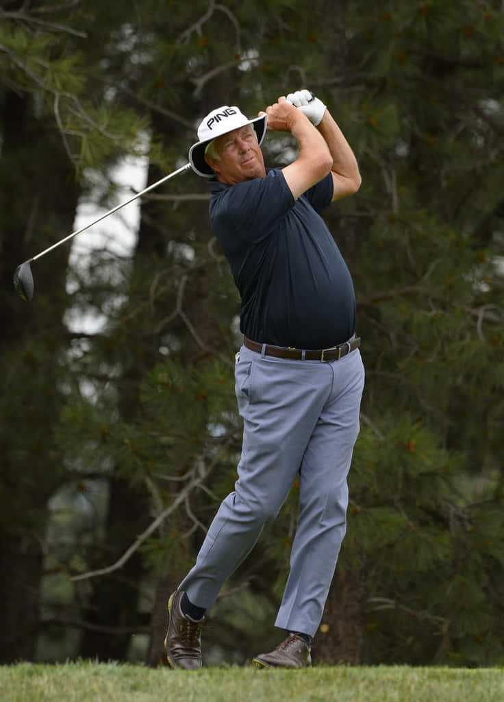 Kirk Triplett, navy shirt, white cap, SD Phone Wallpaper