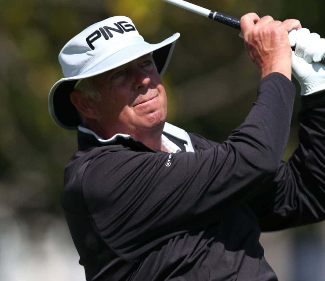 Kirk Triplett, black jacket, white PING hat, SD Desktop Wallpaper