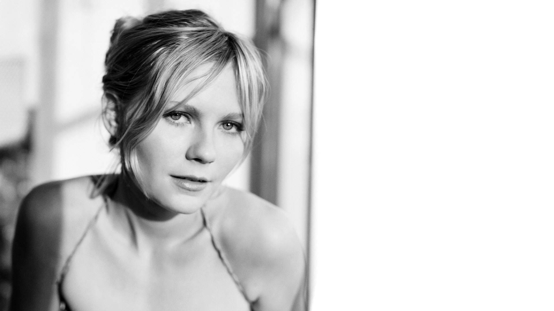 Kirsten Dunst, black and white portrait, blonde hair, Full HD Desktop Wallpaper