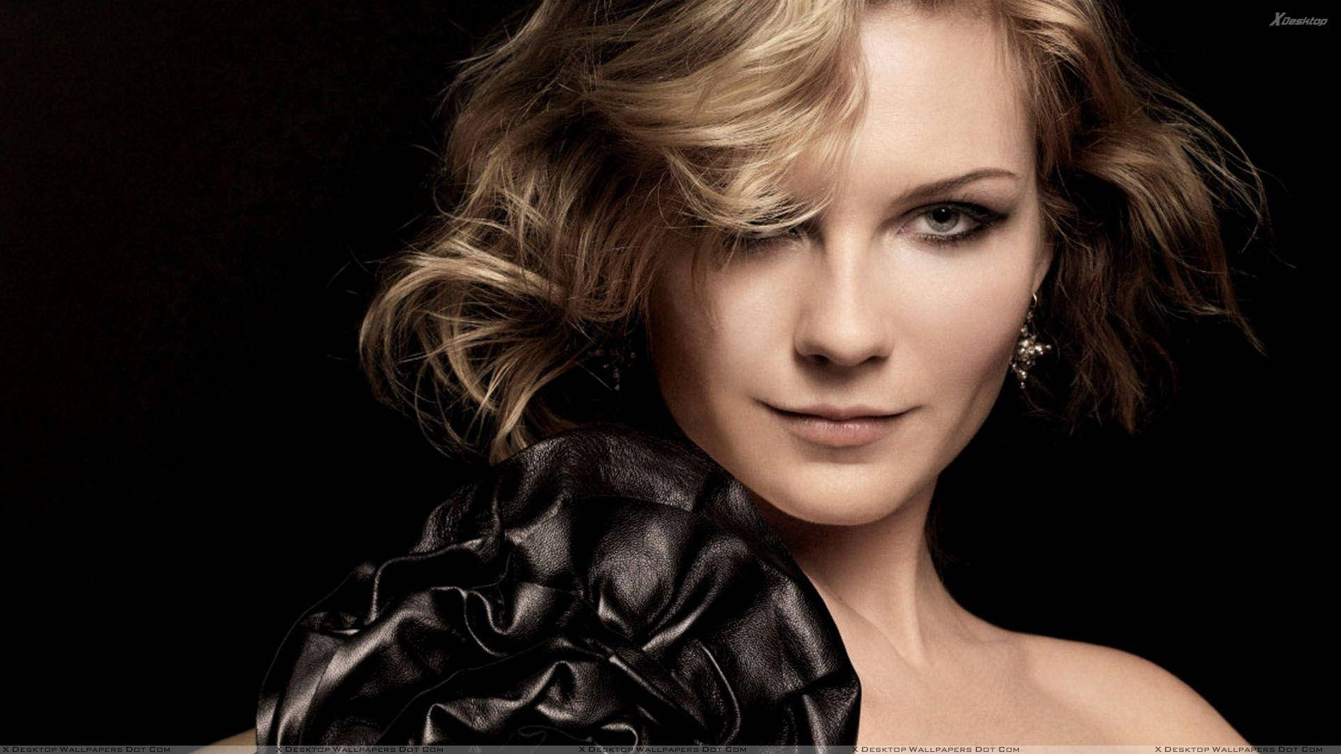 Kirsten Dunst, wavy blonde hair, dark eye makeup, Full HD Desktop Wallpaper