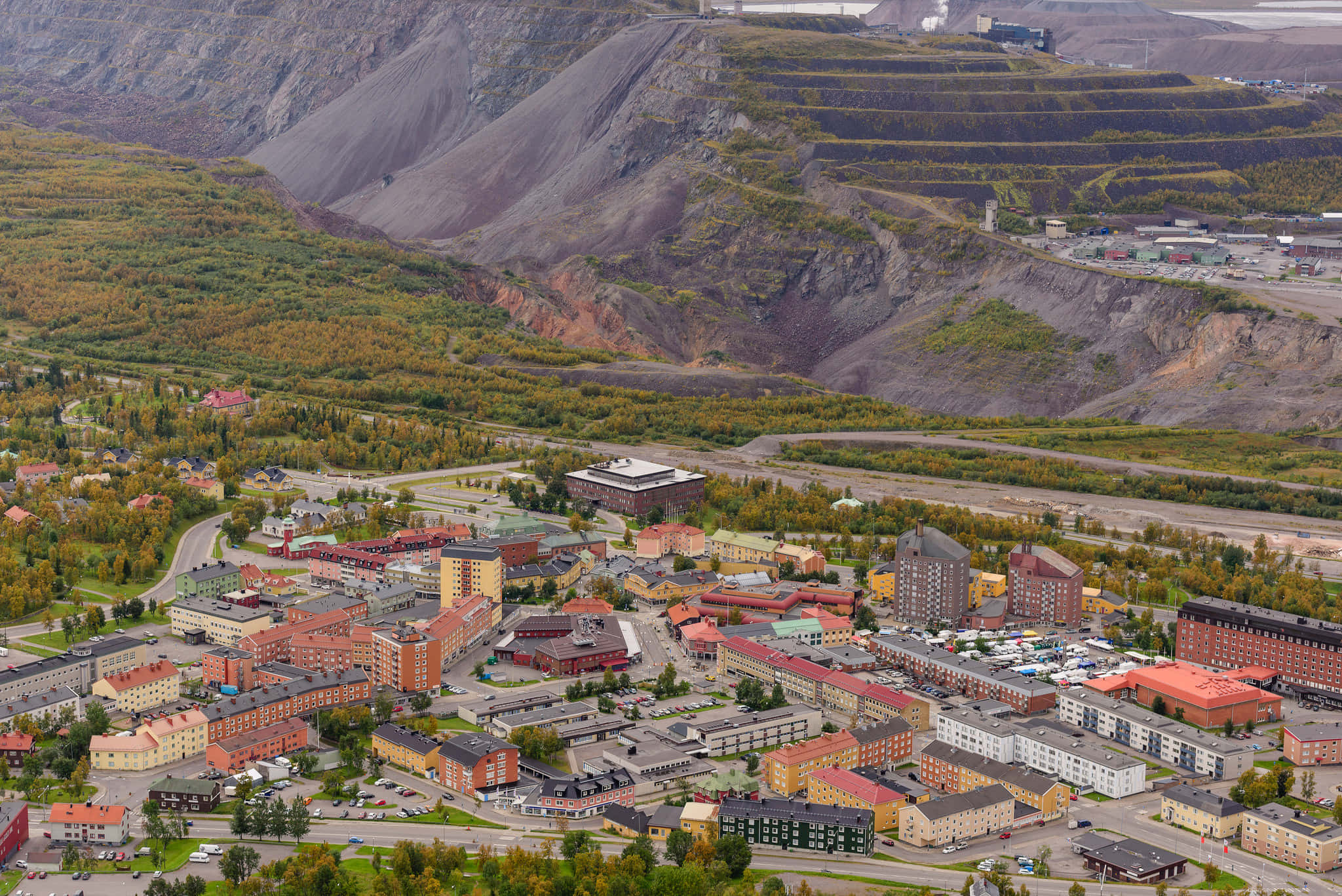 Kiruna, town, autumnal forest, Full HD Desktop Wallpaper