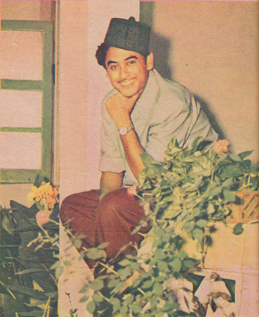 Kishore Kumar, fez hat, pink wall, SD Phone Wallpaper
