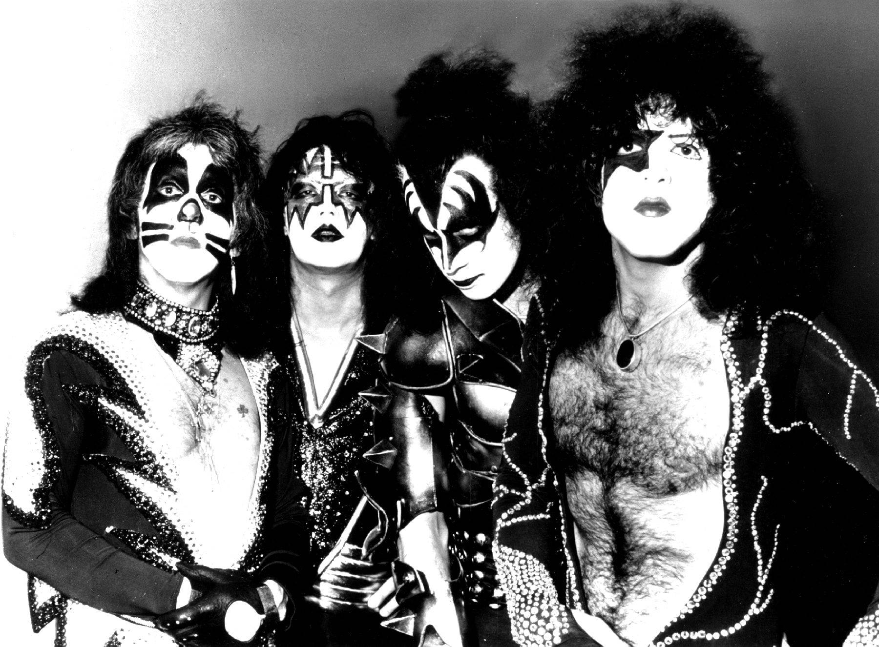 Kiss Band, black and white face paint, glittering costumes, HD Desktop Wallpaper