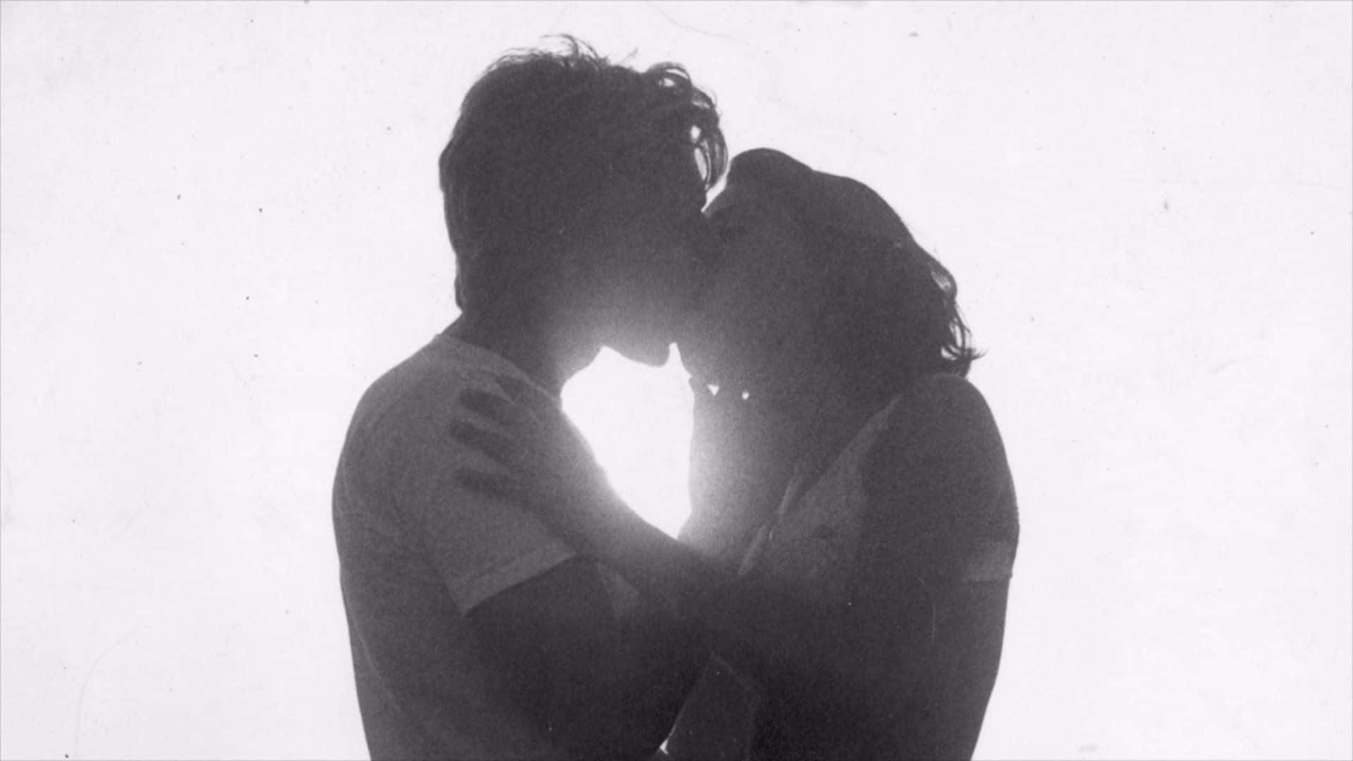 Kissing Lips, sunlight, silhouetted couple, Full HD Desktop Wallpaper