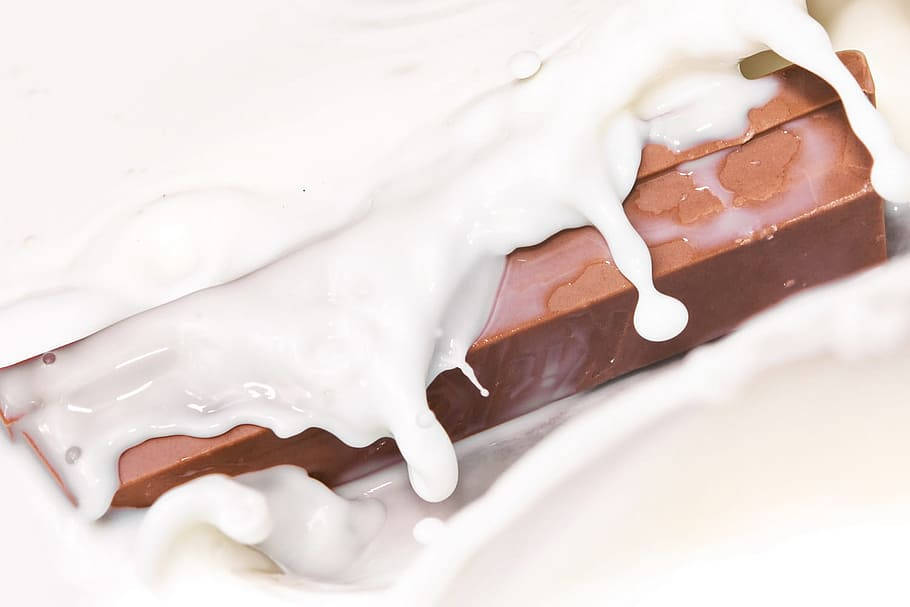 Kit Kat, milk chocolate bar, creamy white milk, SD Desktop Wallpaper
