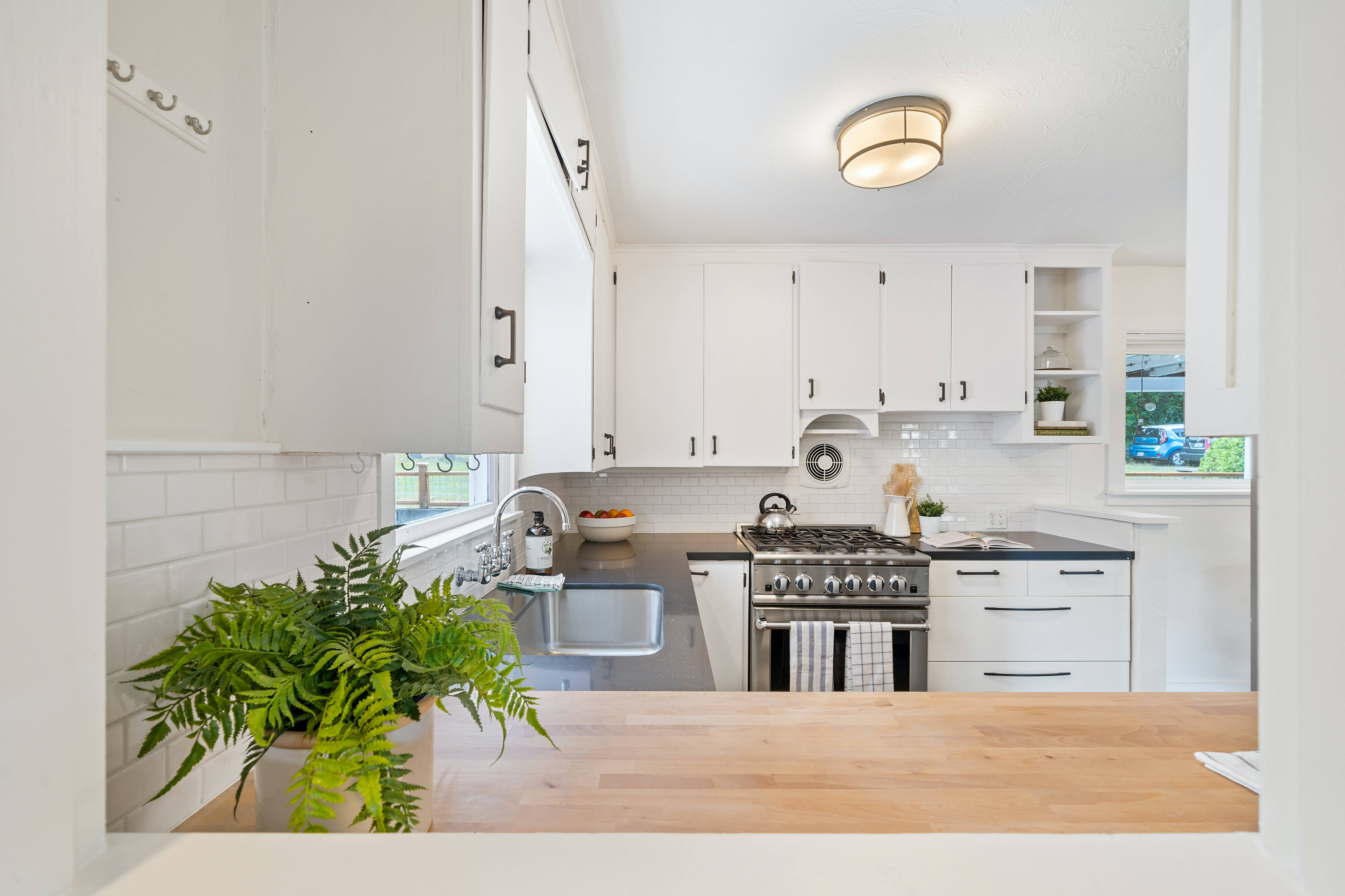 white kitchen wall cabinets, white cabinets, black countertops, 5K Desktop Wallpaper