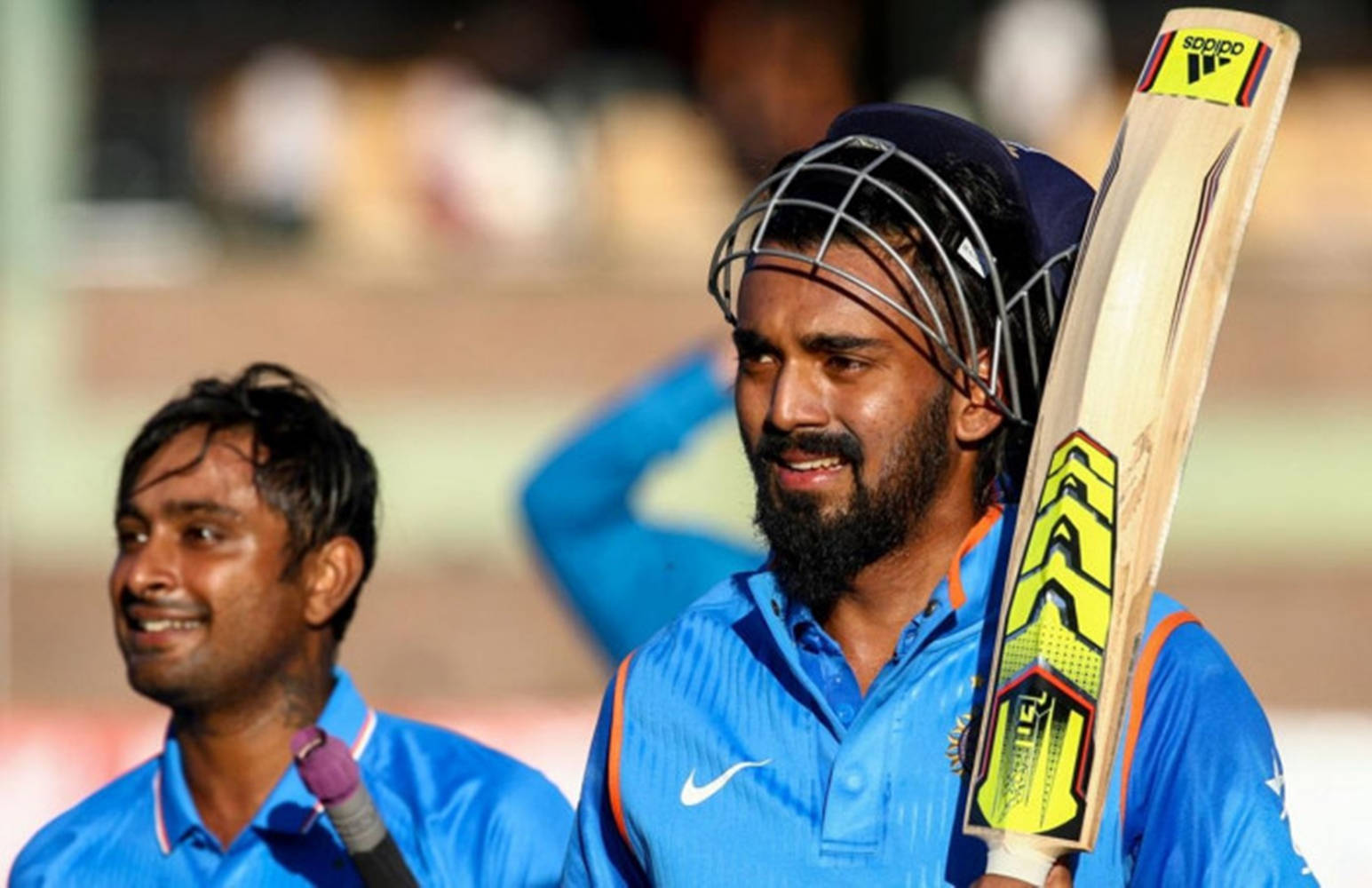 KL Rahul, blue uniform, bat, HD Desktop Wallpaper