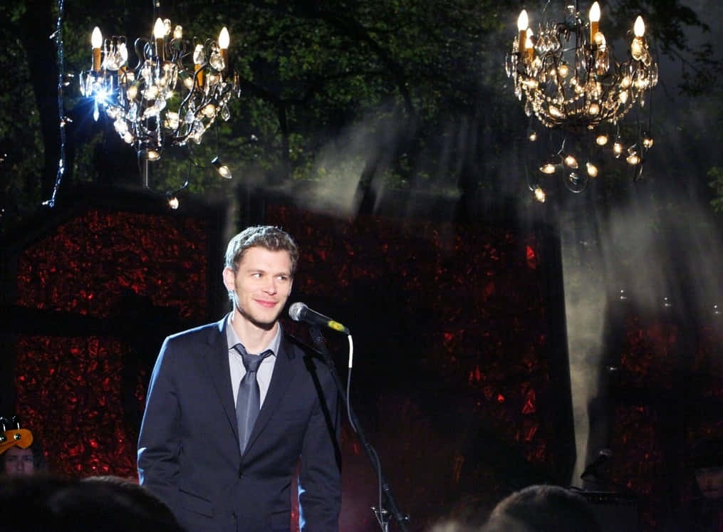 Klaus Mikaelson, chandeliers, dark red backdrop, SD Desktop Wallpaper