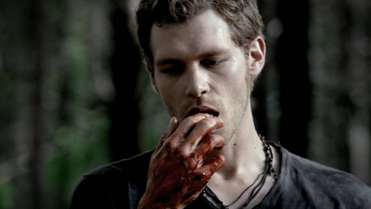 Klaus Mikaelson, bloodied hand, lips, HD Desktop Wallpaper