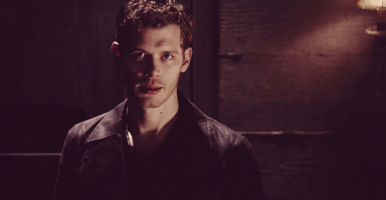 Klaus Mikaelson, leather jacket, warm spotlight, HD Desktop Wallpaper