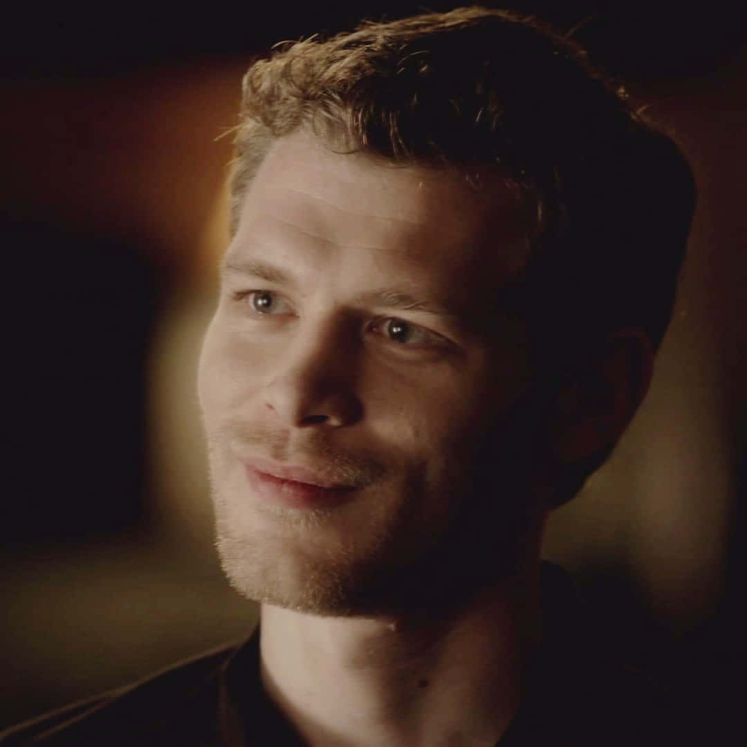 Klaus Mikaelson, short blond hair, stubble, SD Desktop Wallpaper