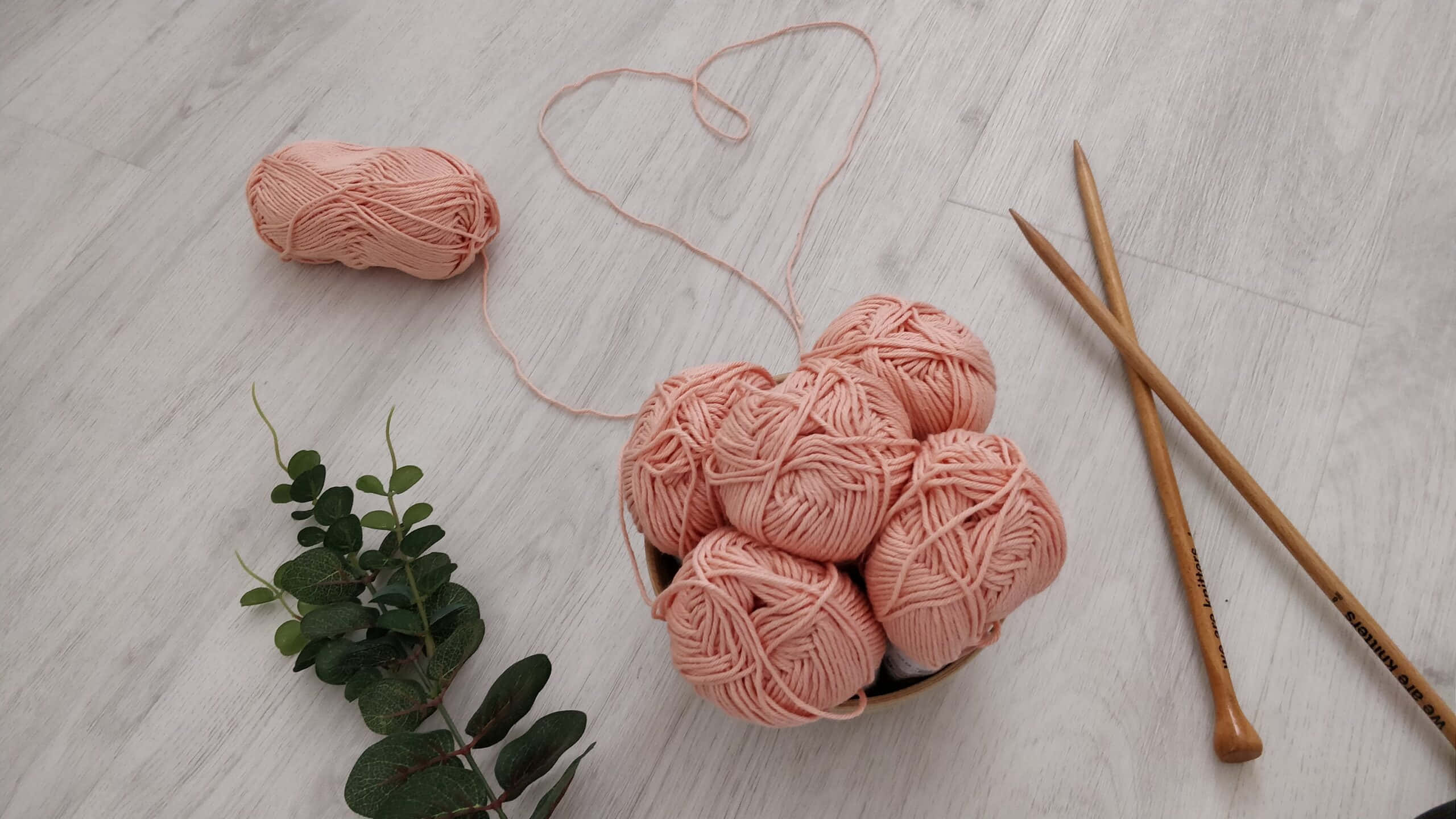 pastel pink knitting yarns, yarn balls, knitting needles, 2K Desktop Wallpaper