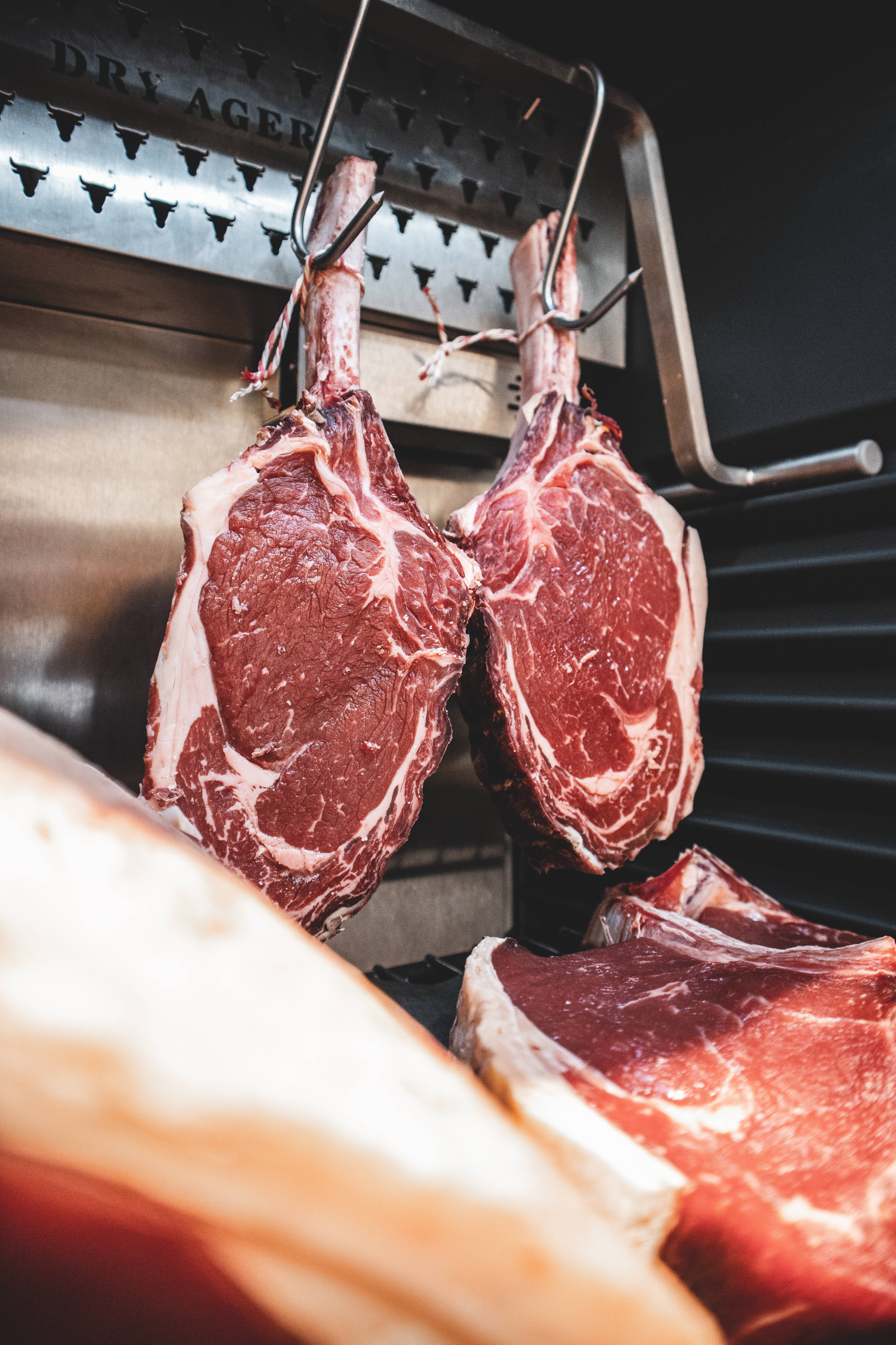 Kobe Beef, tomahawks, stainless steel dry aging room, 5K Phone Wallpaper