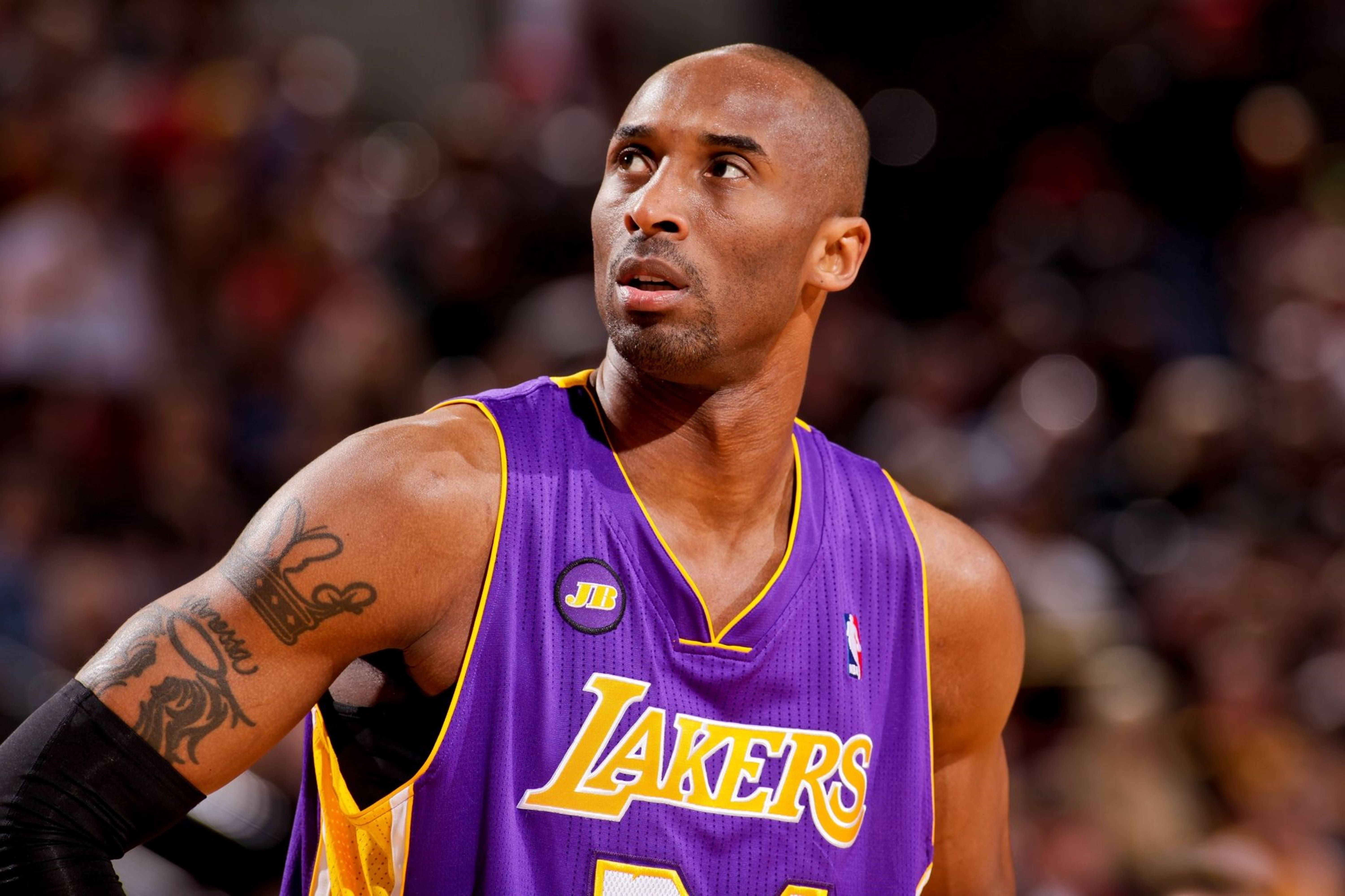 Kobe Bryant, purple Lakers jersey, basketball game, 5K Desktop Wallpaper