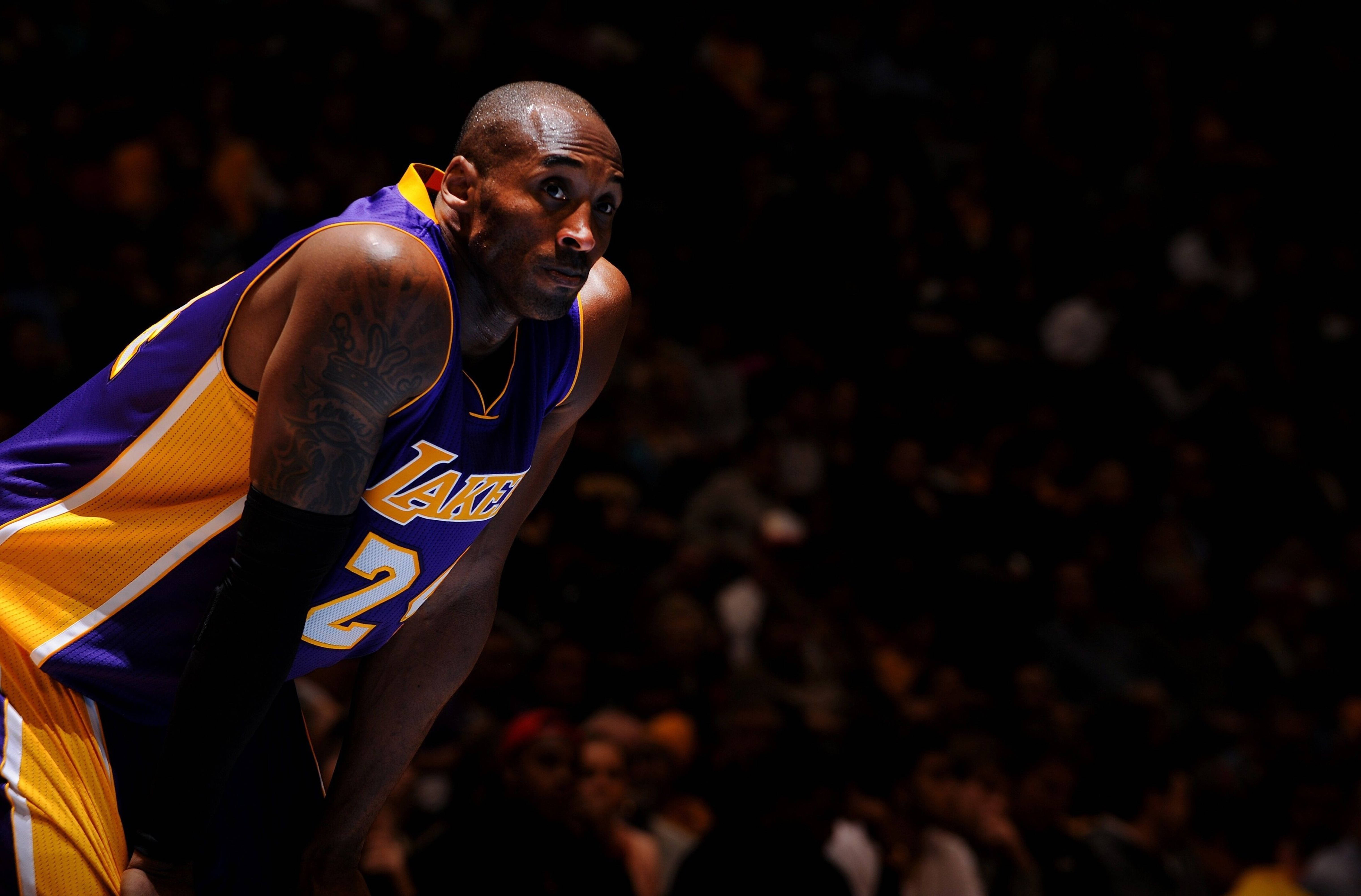 Kobe Bryant, purple and gold Lakers jersey, arena lights, 5K Desktop Wallpaper