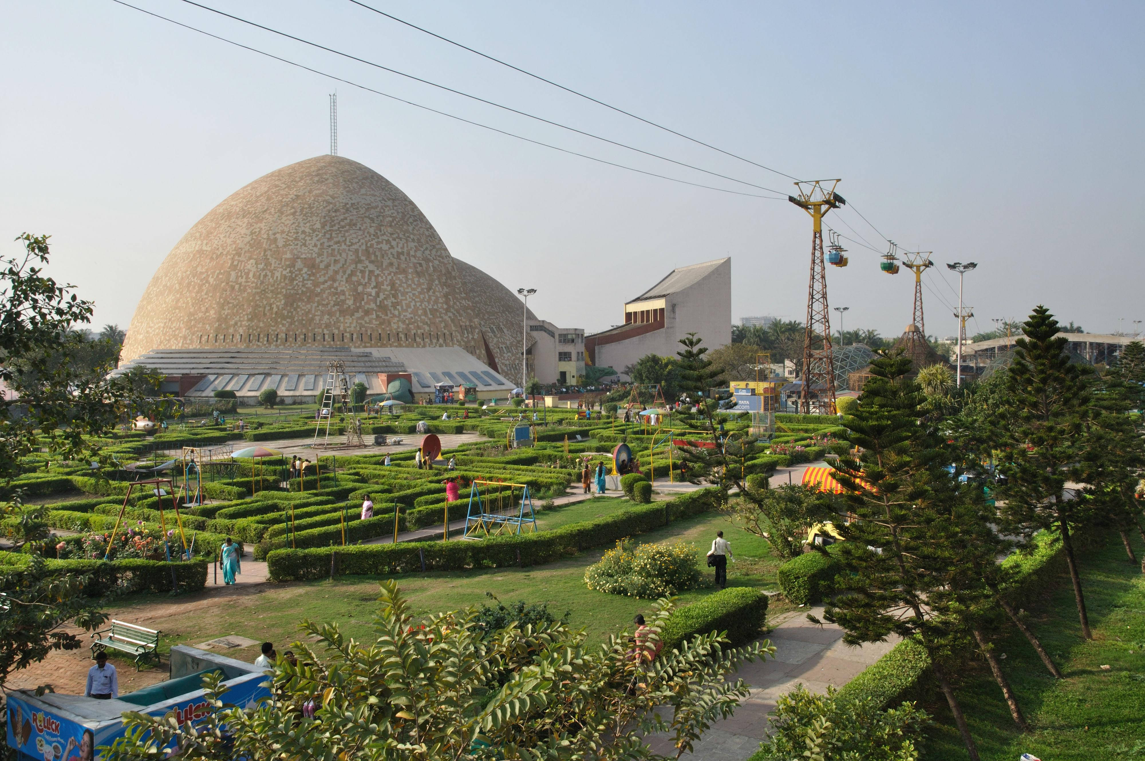Kolkata, maze garden, dome-shaped building, 4K Desktop Wallpaper