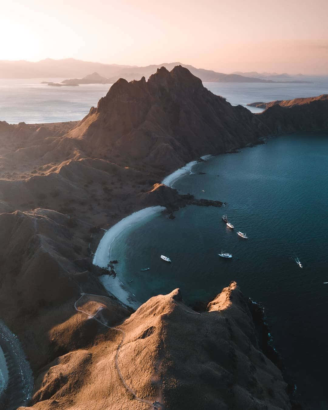 Komodo Island, sailing ships, turquoise waters, HD Phone Wallpaper