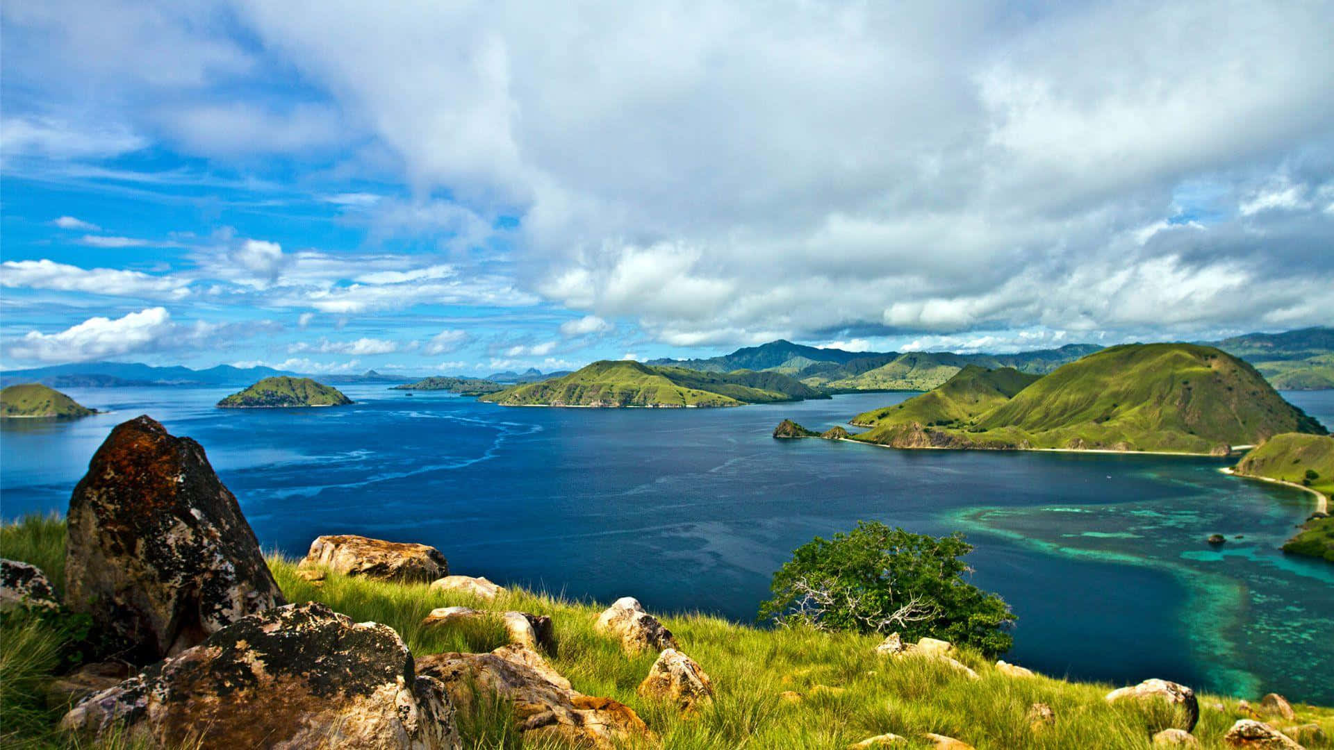 Komodo Island, turquoise lagoon, lush green islands, Full HD Desktop Wallpaper