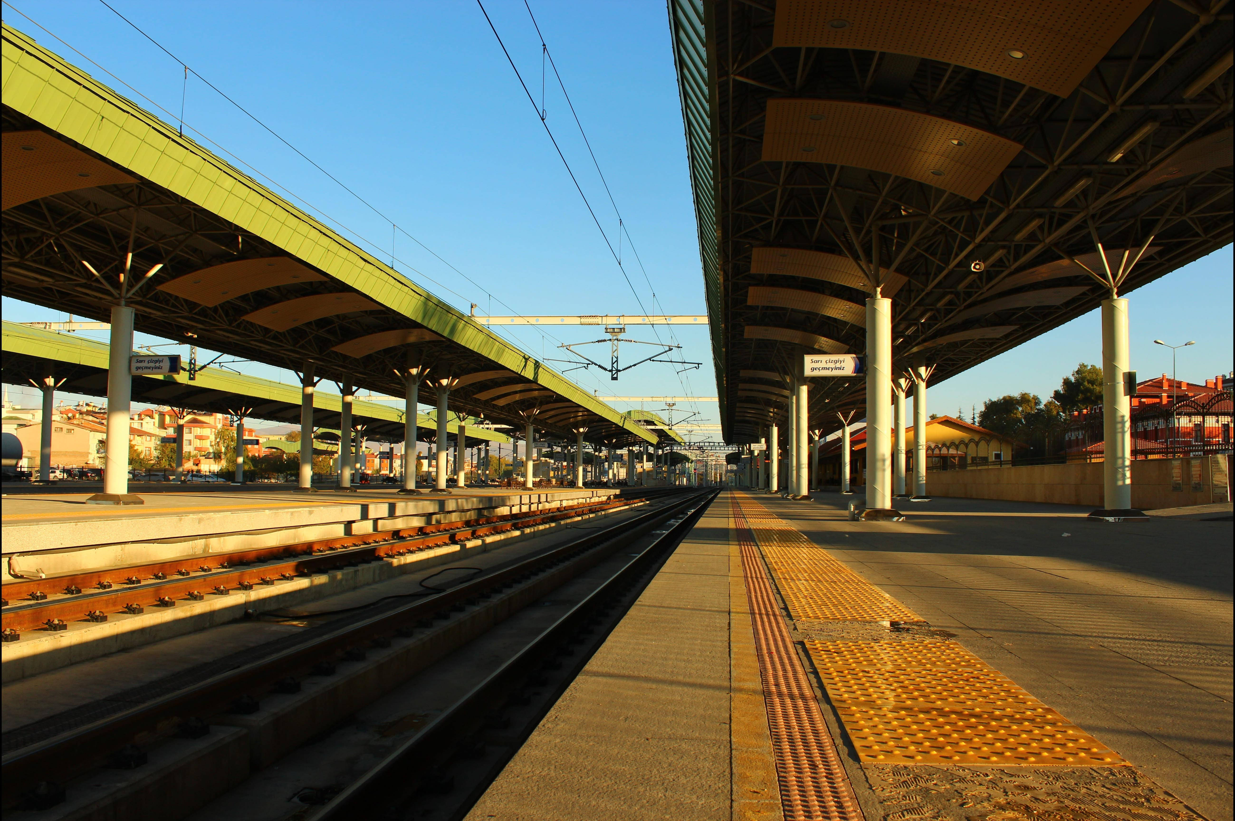 Konya, train station, platform, 5K Desktop Wallpaper