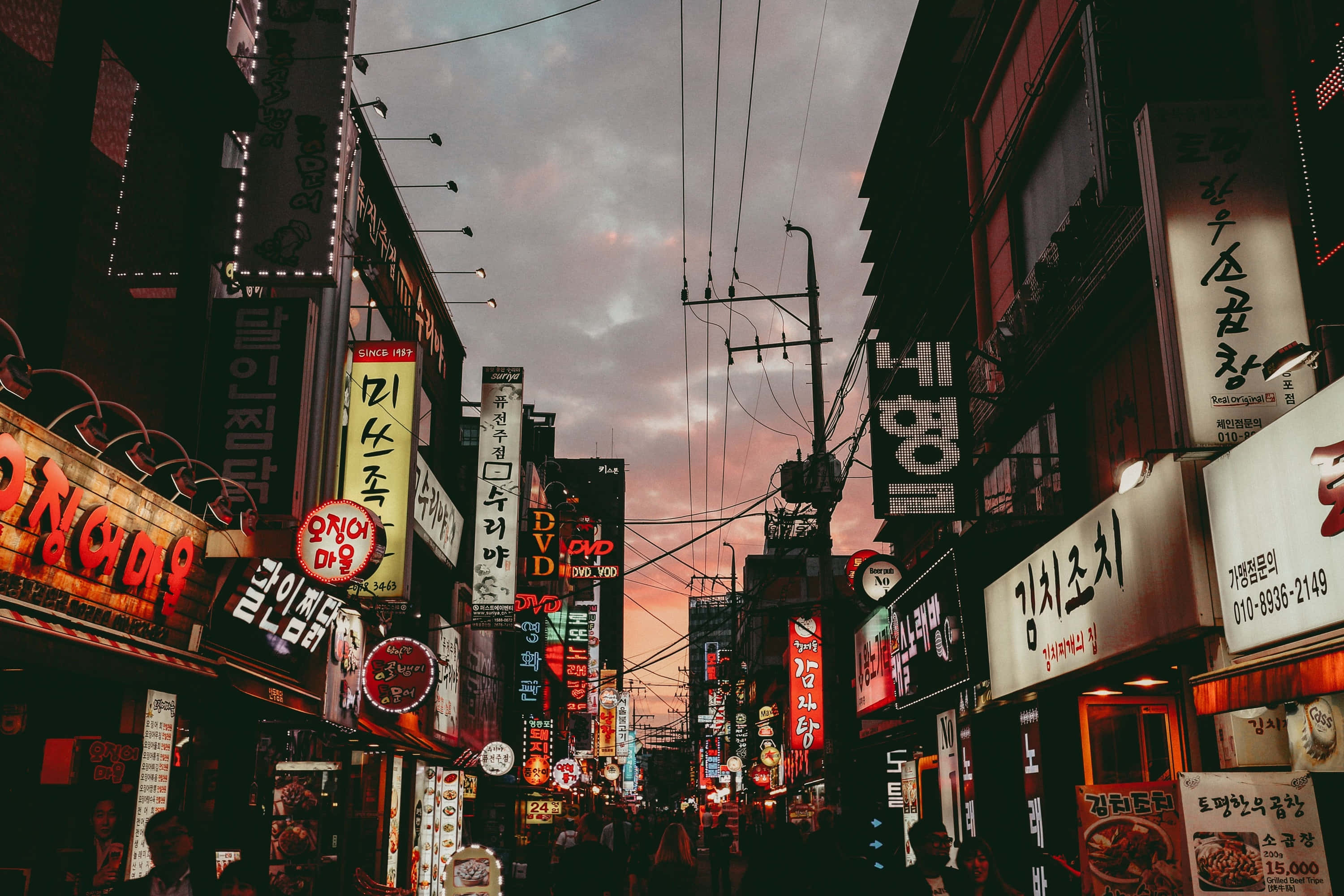 Korean street, dusk, glowing neon signs, 2K Desktop Wallpaper