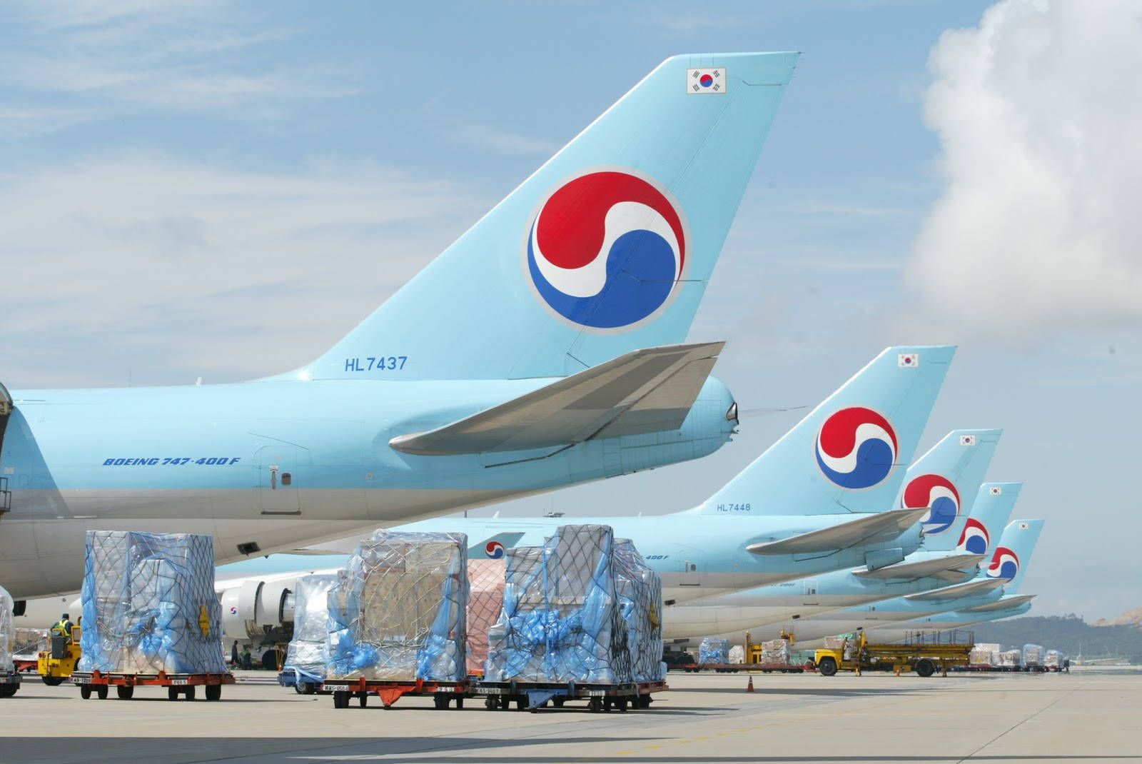 Korean Air, light blue, red blue yin yang, HD Desktop Wallpaper