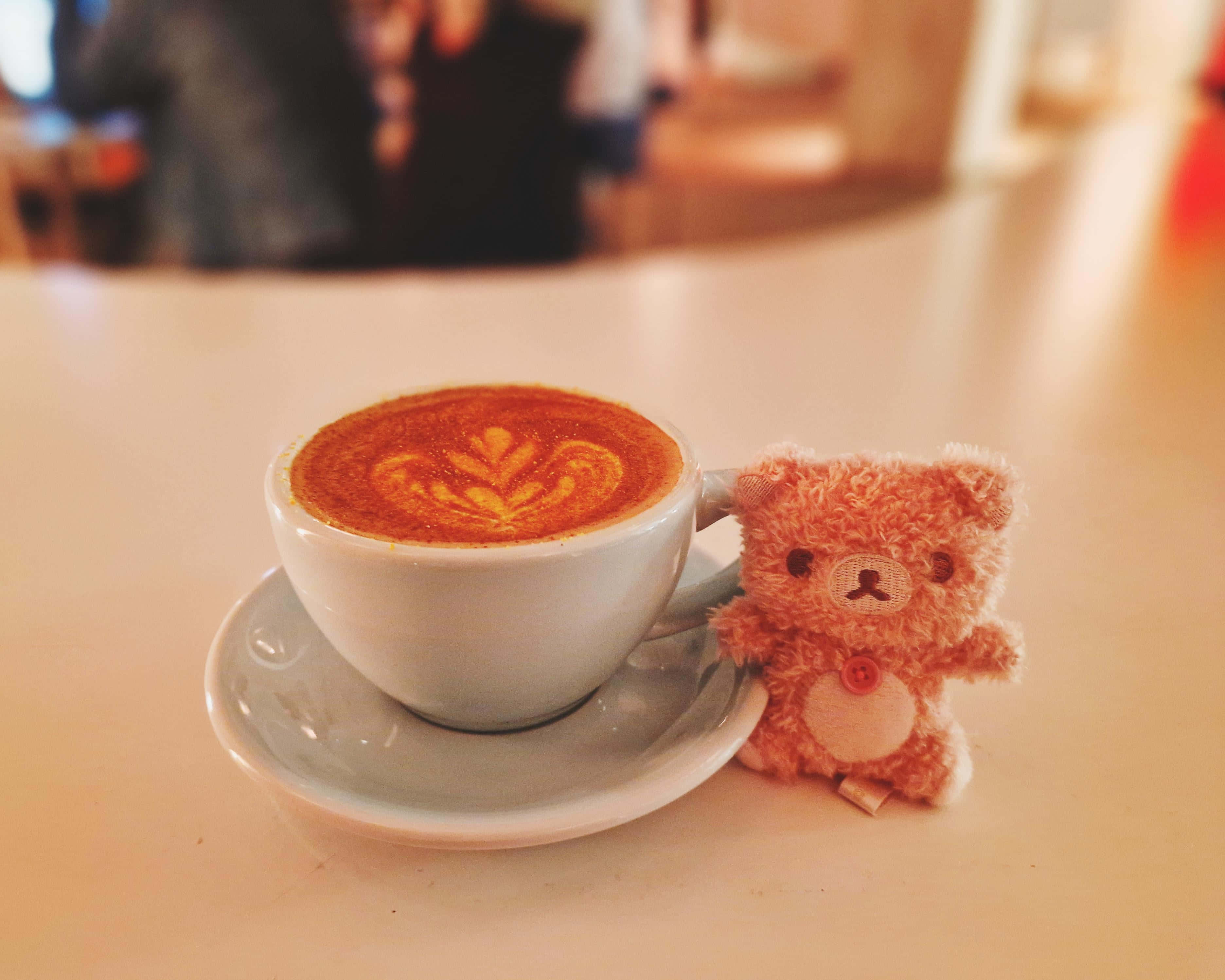 Korilakkuma, caramel-colored latte art, fluffy pink teddy bear, 2K Desktop Wallpaper