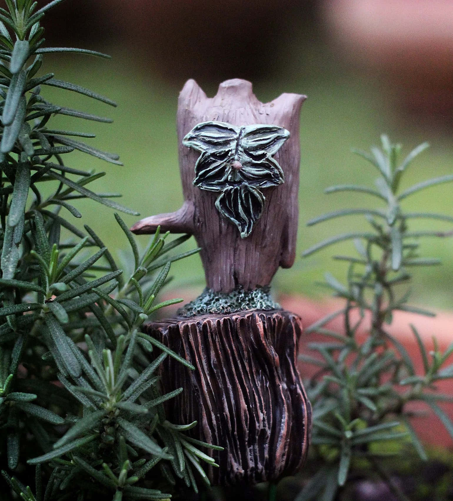 Korok, figurein nature, tree stump figurine, HD Phone Wallpaper