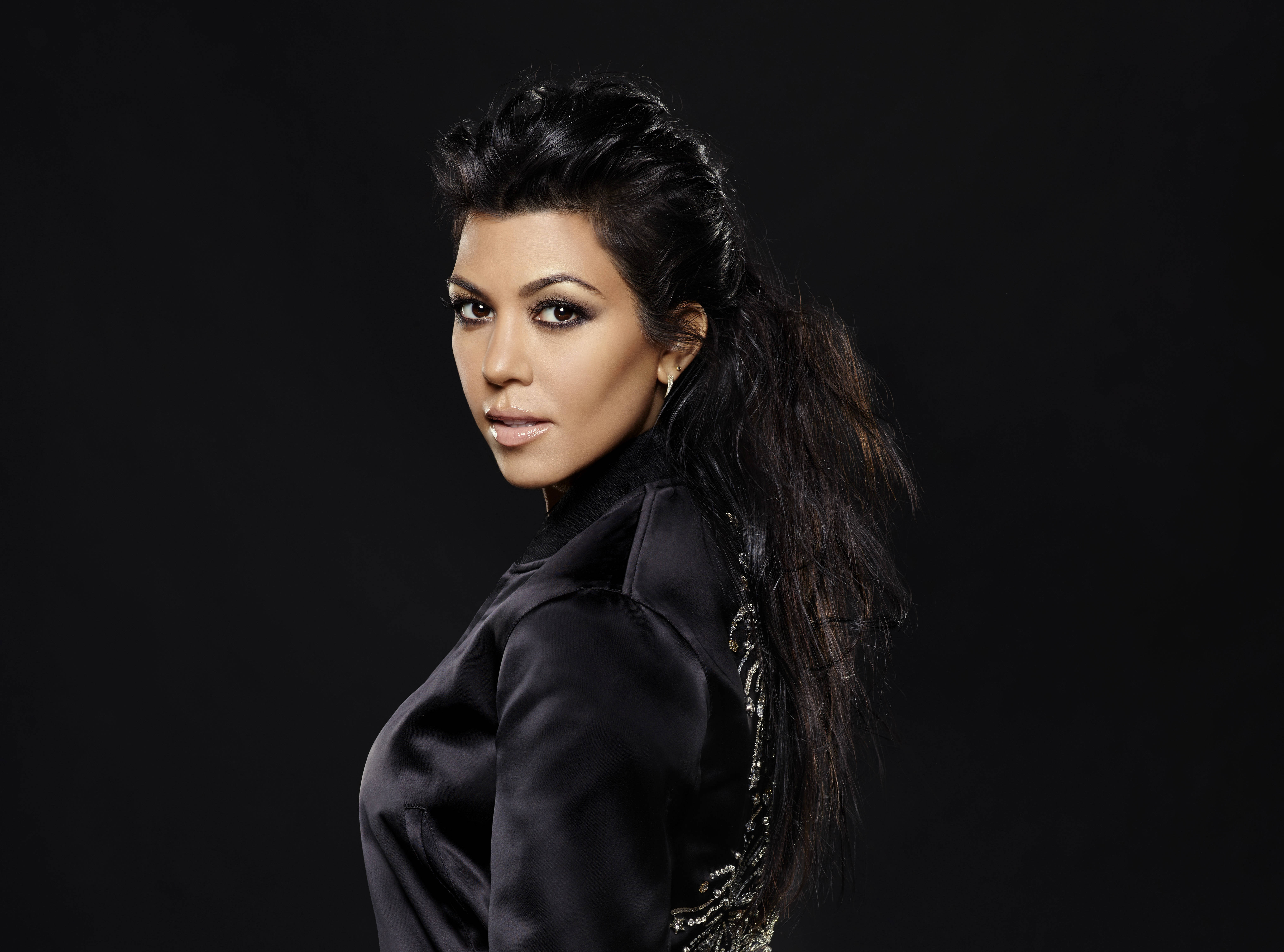 Kourtney Kardashian, black satin jacket, black background, 5K Desktop Wallpaper
