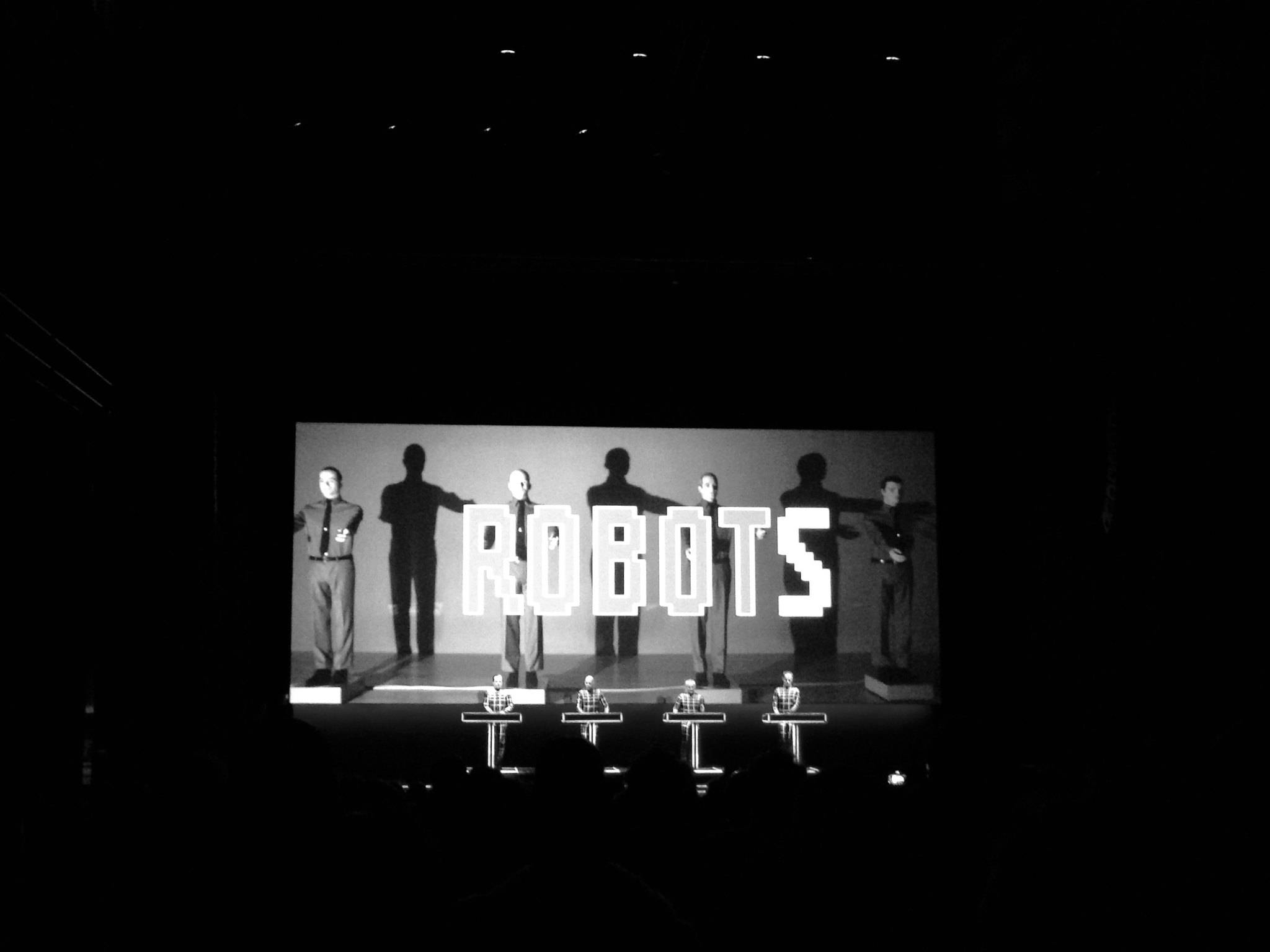 Kraftwerk, robots, black and white stage performance, Full HD Desktop Wallpaper