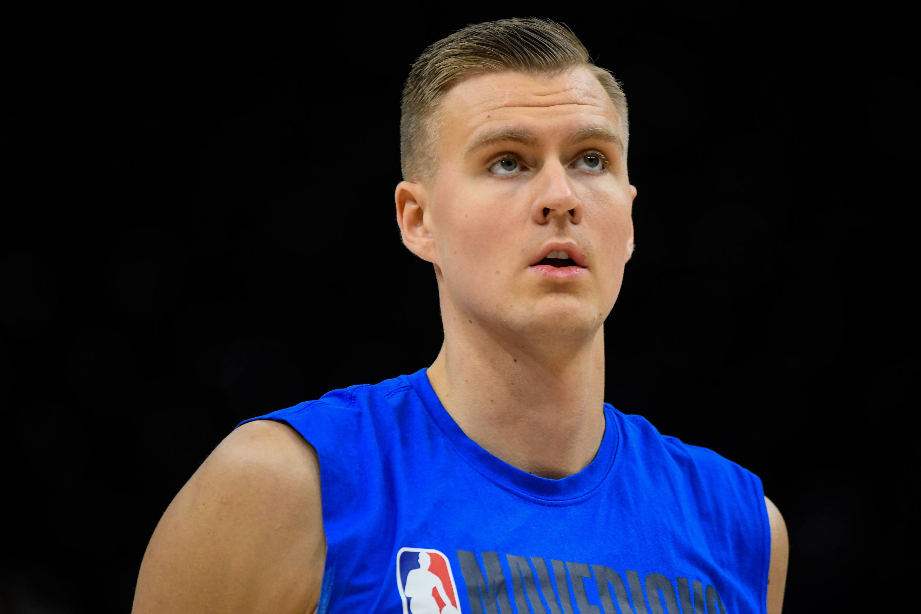 Kristaps Porzingis, NBA player, blue Dallas Mavericks jersey, 2K Desktop Wallpaper